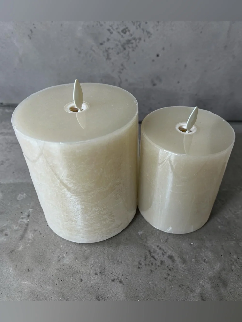 Pottery Barn Premium Flickering Flameless Wax Pillar Candle Bundle- Salt Washed